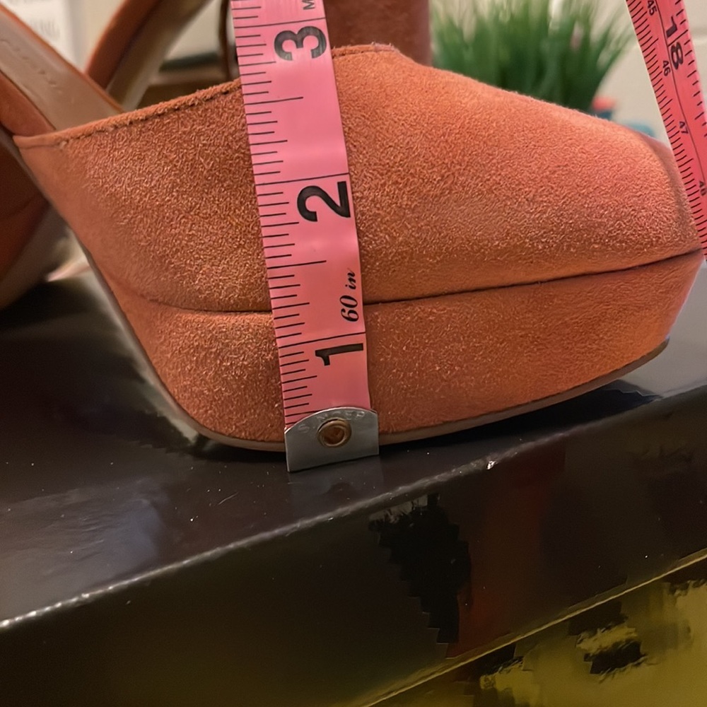 Banana Republic suede block heels, used 2x, Excellent used condition🤩😍❣️👡💃🏻 - Picture 10 of 10